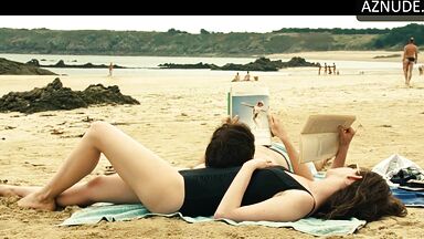 Anne running around naked