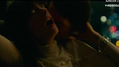 Kissing the dream girl