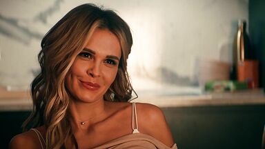 Mariya Gorban sexy in Proekt 'Anna Nikolaevna'