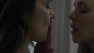 Rachel Weisz And Rachel McAdams lesbic sex in Disobedience