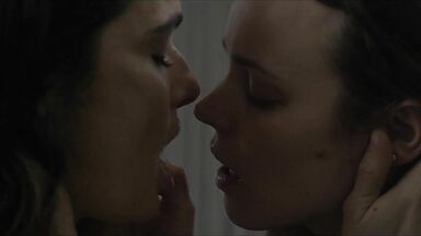 Rachel Weisz And Rachel McAdams lesbic sex in Disobedience
