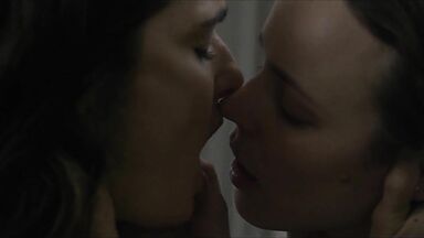 Rachel Weisz And Rachel McAdams lesbic sex in Disobedience