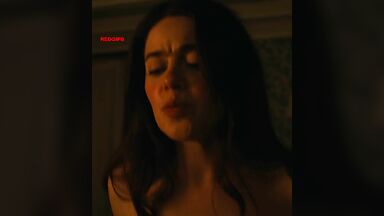 Molly Gordon sexy in In “Oh, Hi” (2025)
