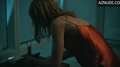 Rides cock like a treasure