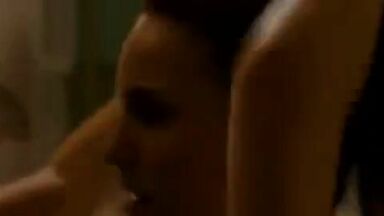 Two sexy chicks lick each other
