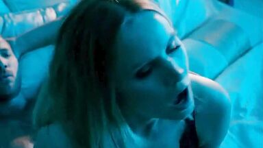 She rides the cock from behind