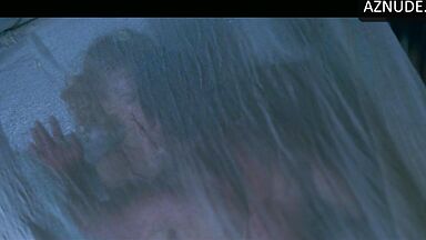 Sex and romantic kisses in the canopy