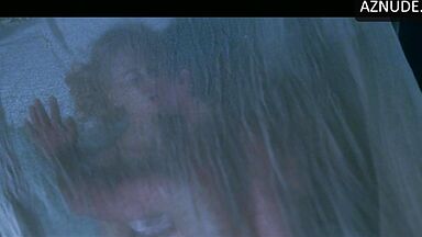 Sex and romantic kisses in the canopy