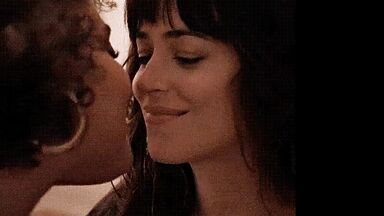Short kiss between the two brunettes