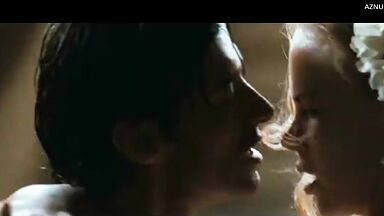 Passionate kisses in the canopy