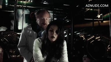 Mila Kunis doggystyle for a doctor