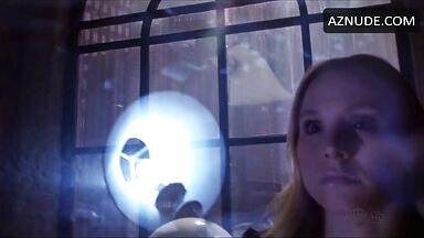 Kristen Bell slaps this black guy in the face