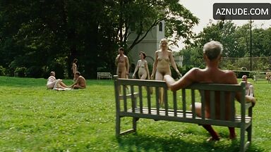 Everyone does nudes