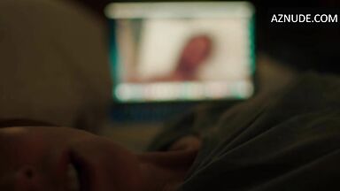 She masturbates on his picture