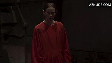 Gothic dances with famous actresses