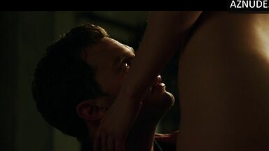 He eats her pussy