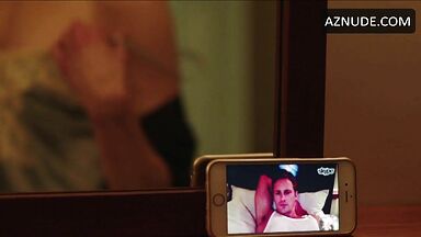 She shows her tits on a video call