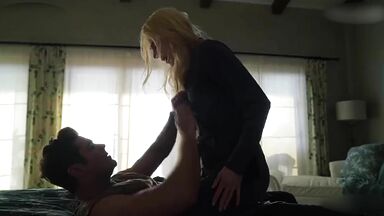 Passionate kisses before sex