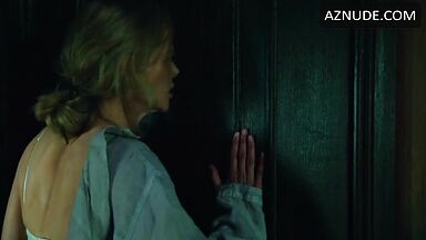 Sex addict at her door