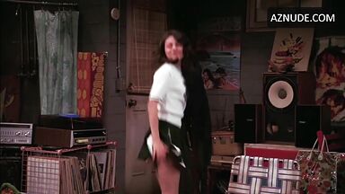 Mila Kunis cheerleading dance