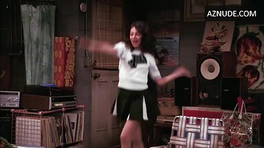 Mila Kunis cheerleading dance