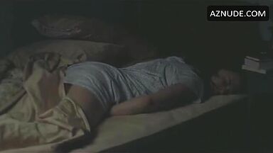 Nicole Kidman masturbates in bed
