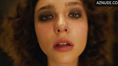 Nicole Kidman and Matilda De Angelis flashbacks in their minds
