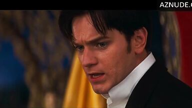 Nicole Kidman is having a crisis Moulin Rouge