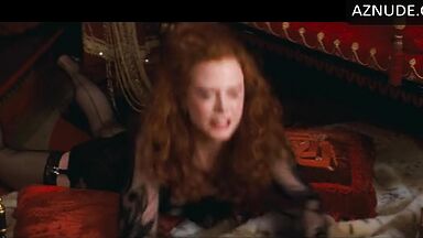 Nicole Kidman is having a crisis Moulin Rouge