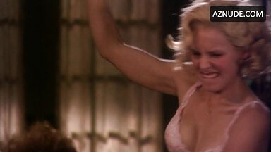 Kristen Bell dance in a leather suit