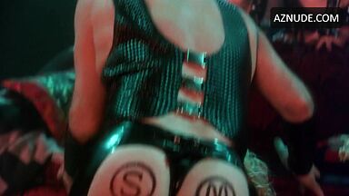 Kristen Bell dance in a leather suit