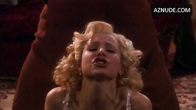 Kristen Bell dance in a leather suit