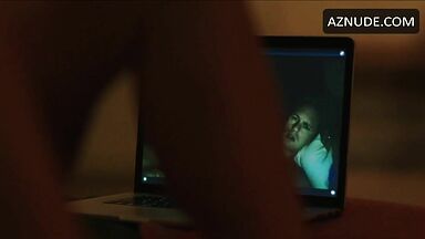 Nicole Kidman masturbates on video