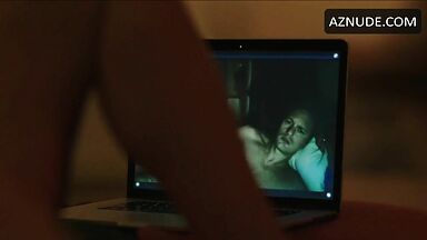 Nicole Kidman masturbates on video