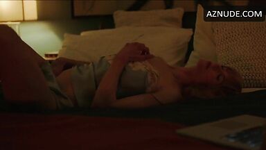 Nicole Kidman masturbates on video