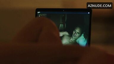 Nicole Kidman masturbates on video