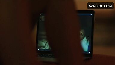 Nicole Kidman masturbates on video