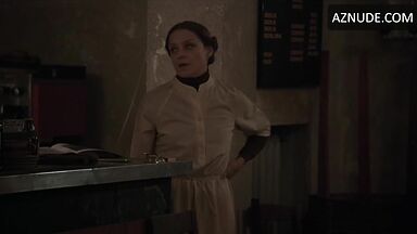 Bizarre dances with Dakota Johnson Mia Goth