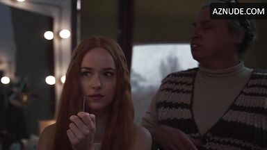 Dakota Johnson shows her nipples