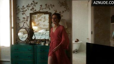 Nicole Kidman brushing her teeth in sexy pajamas