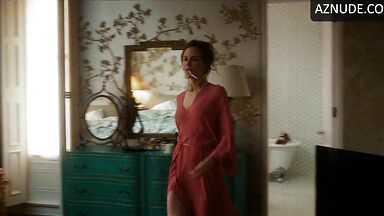 Nicole Kidman brushing her teeth in sexy pajamas