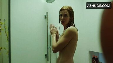 Nicole Kidman take a shower and kiss