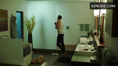 Nicole Kidman take a shower and kiss