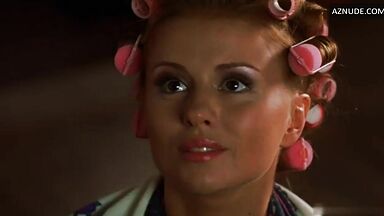 Anna Semenovich epilated in Gitler Kaput!