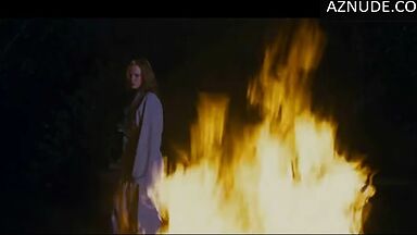 Nicole Kidman throws his clothes into the fire
