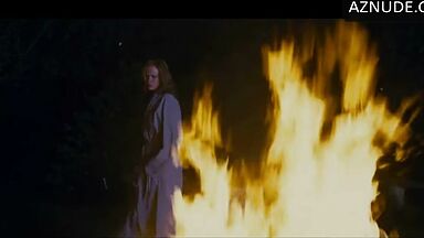 Nicole Kidman throws his clothes into the fire