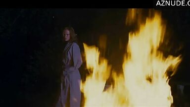 Nicole Kidman throws his clothes into the fire