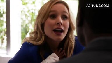 Kristen Bell breastfeed a child