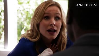 Kristen Bell breastfeed a child