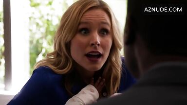 Kristen Bell breastfeed a child